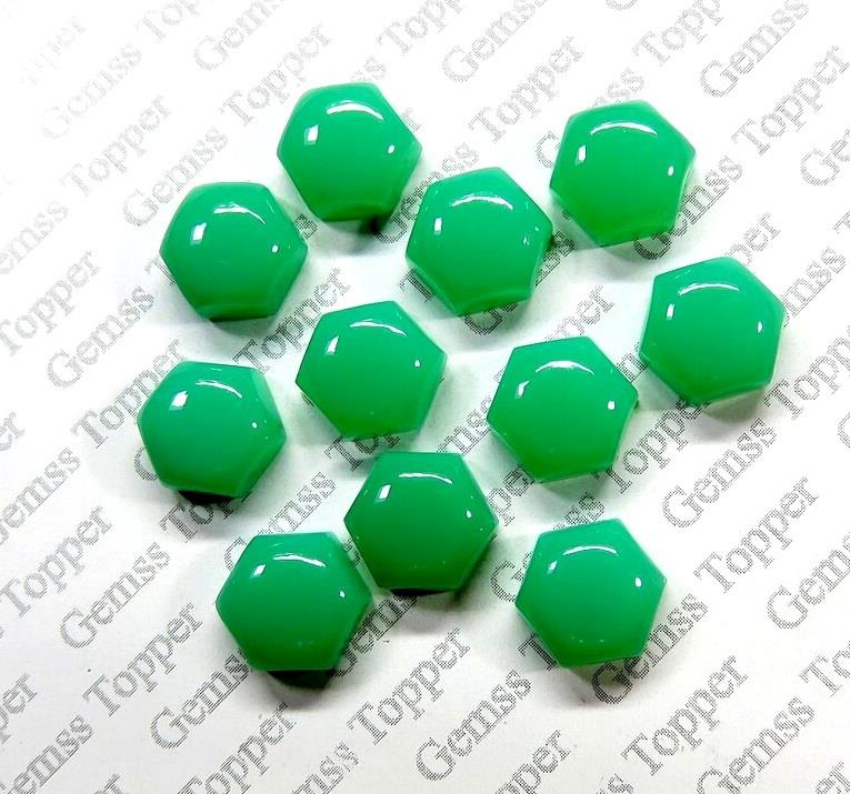Chrysoprase 10x10 mm Hexagon Cabochon